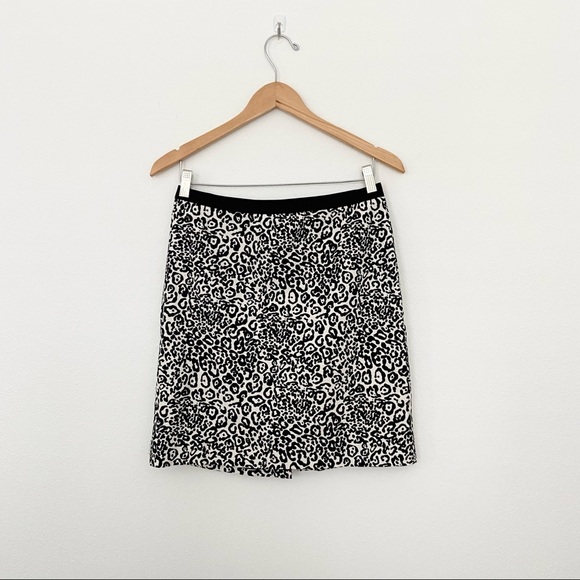 Ann Taylor leopard print pencil skirt 8 P - Picture 12 of 13